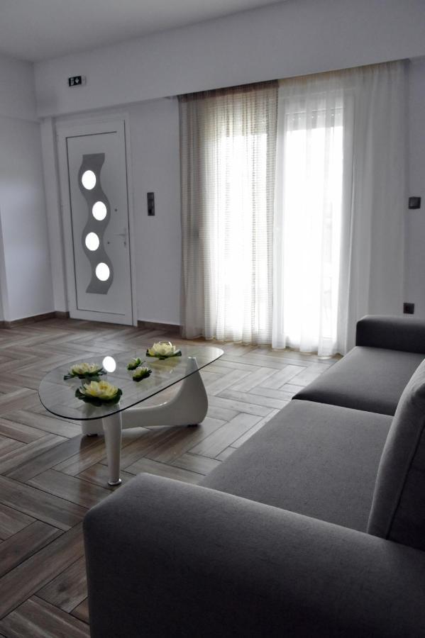 Star Studios Stavros  Luaran gambar